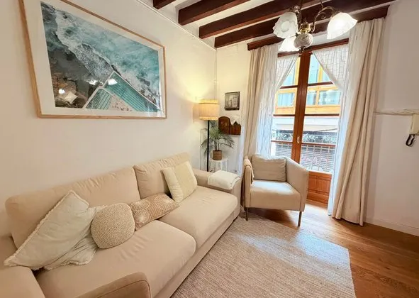 Flat / apartment in Calle de Can Vatlori, Sindicat, Palma de Mallorca — photo 1