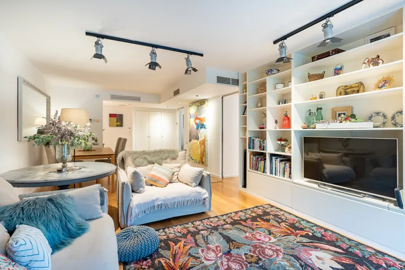 Charming Apartment with Private Terrace and Garage in Sought-After Bonanova — photo 6