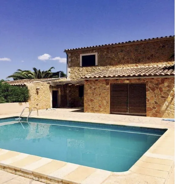 Natural stone finca with 4 bedrooms and pool near Llucmajor — photo 8