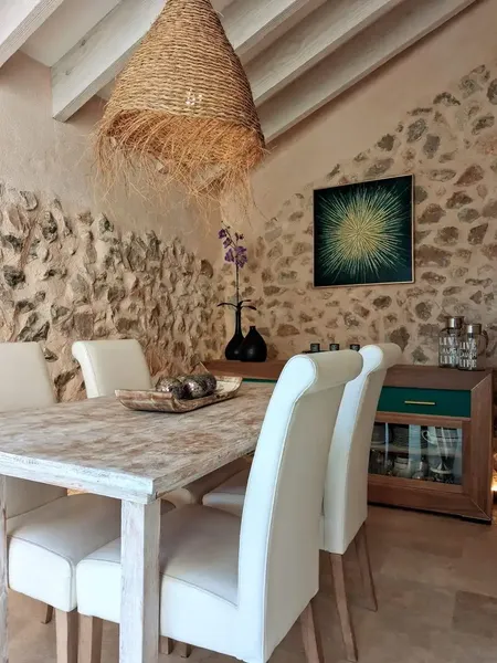 Located in the picturesque and charming village of Vilafranca de Bonany, this rustic house invites you to enjoy a home with authentic — photo 12