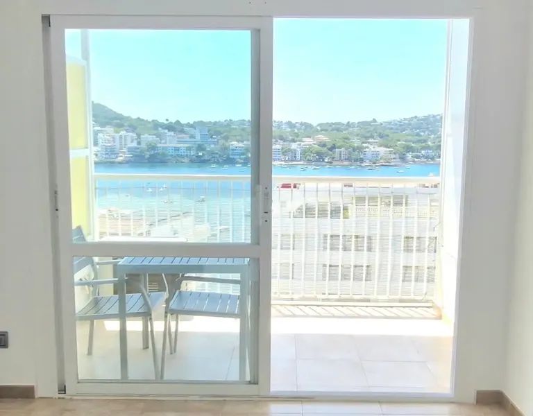Charming apartment with dreamlike sea views in Santa Ponsa — photo 10