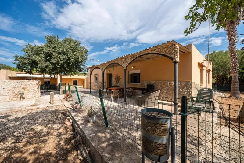 Luxury home in Llucmajor, Province of Balearic Islands — photo 1
