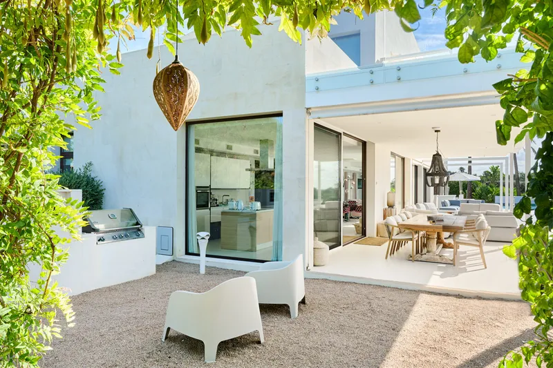 Mediterranean luxury villa with breathtaking views in Puntiró - Marcel Remus Real Estate — photo 11