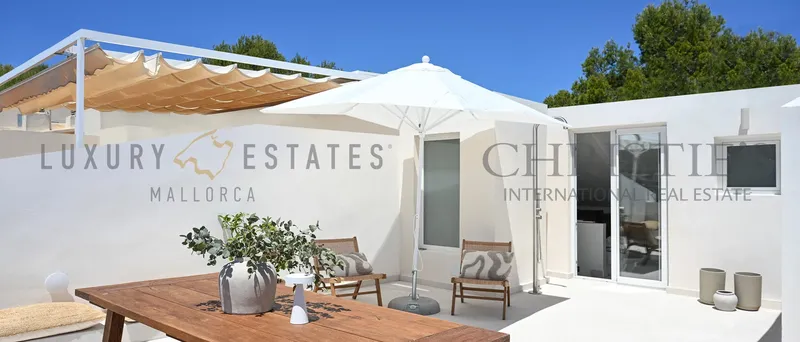 Modern renovated triplex penthouse in Cas Catalá with sea views within walking distance of the harbor — photo 2