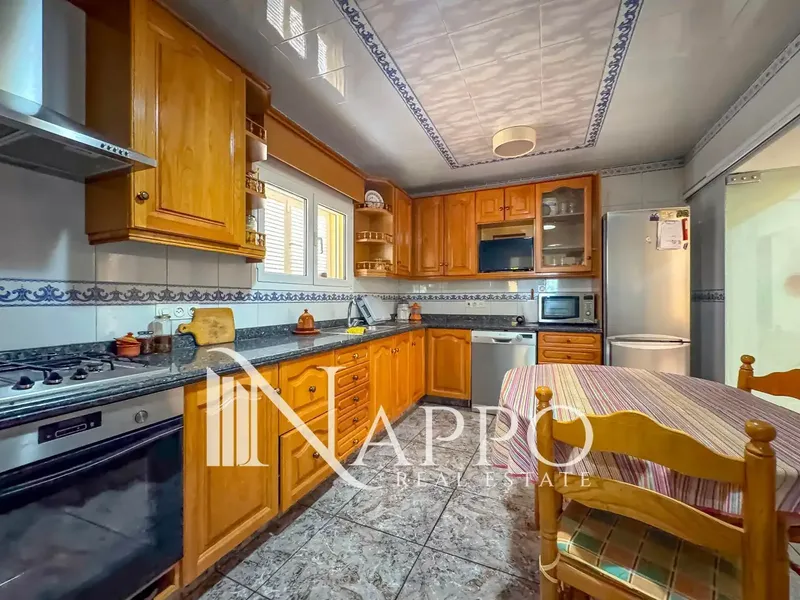 Nappo Real Estate is pleased to present this magnificent estate with an independent villa located in a natural setting just ten minutes — photo 9
