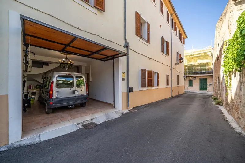Magnificent house of 330 m² built, distributed over 3 floors, located in the heart of Muro — photo 3