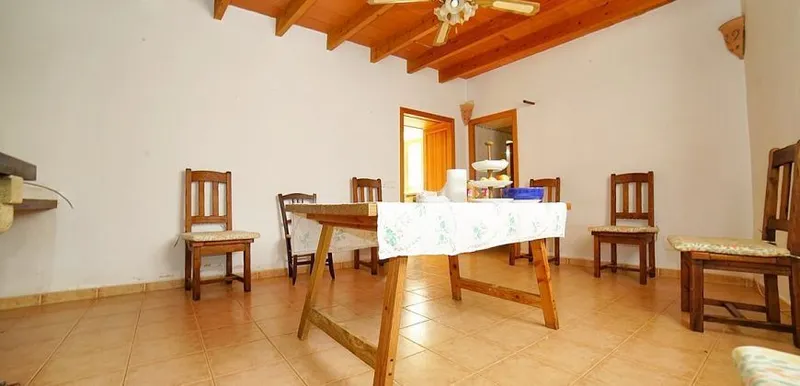 Village house with garden and pool for rent, Es Llombards — photo 10