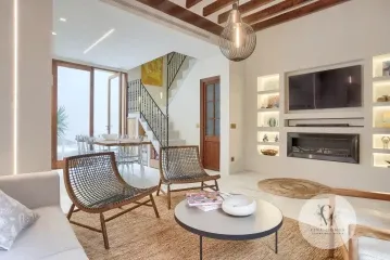 Townhouse with Indoor Pool and Contemporary Design in the Heart of Pollença — photo 5