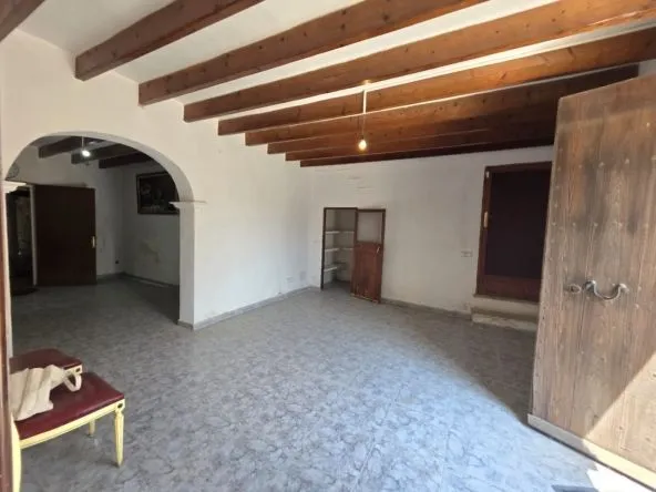 Mallorcan house in Sineu — photo 1