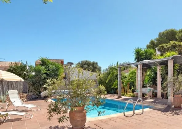 Detached house in Sa Ràpita — photo 1