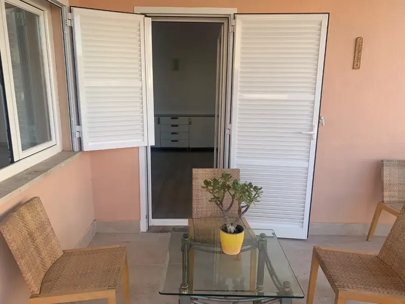 Private rental in Playa de Palma area, very quiet street, very bright attic apartment, near the sea, unfurnished, 3 double bedrooms, spacious — photo 5
