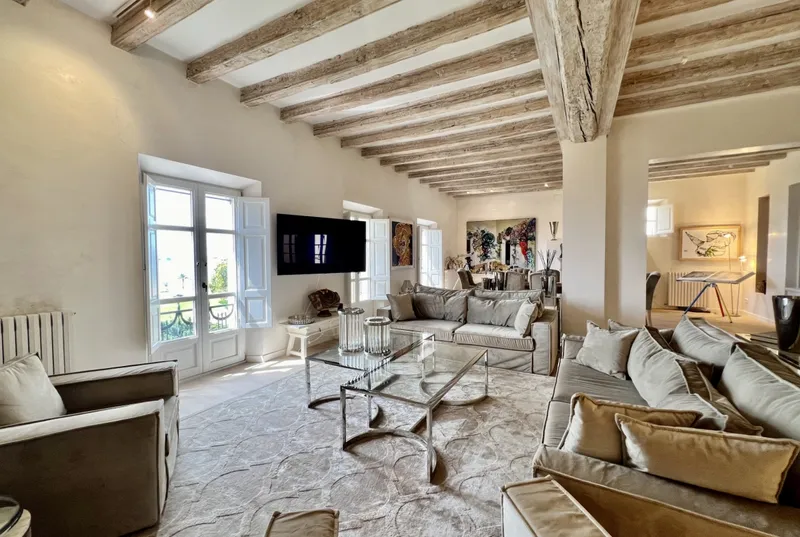 Exclusive penthouse with terrace, garage and sea views in Palma — photo 2