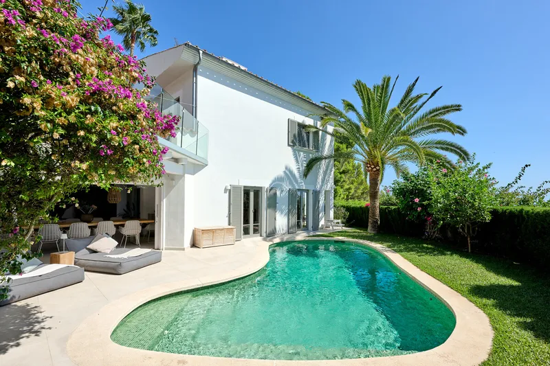 Charming Mediterranean villa with sea views in Costa d'en Blanes — photo 3
