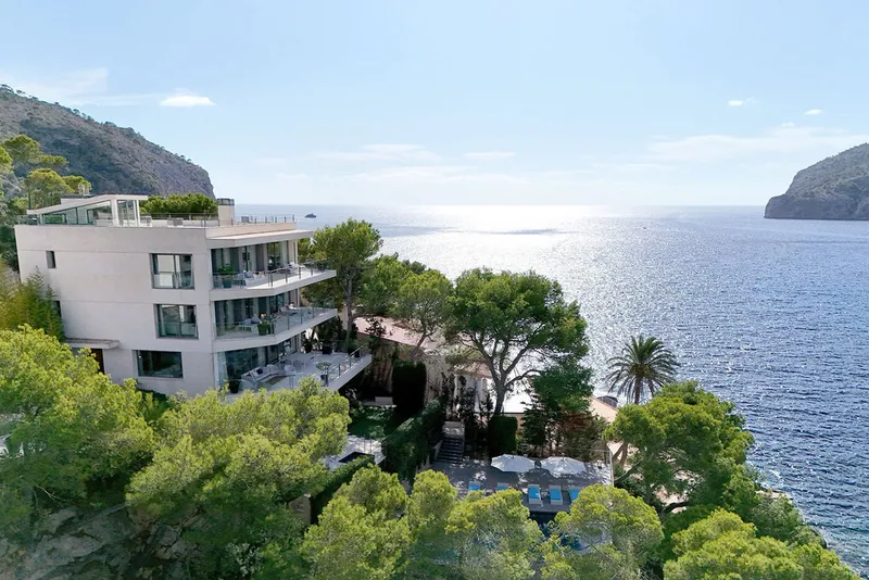 Modern villa with panoramic sea views and vacation license in the southwest of Mallorca — photo 1