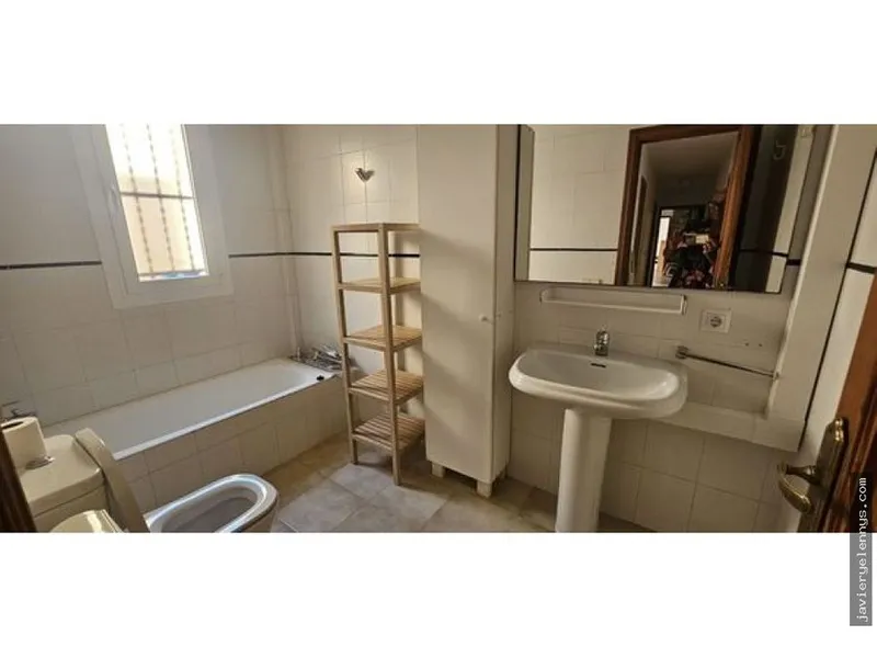 Flat for rent on Calle d'Amerigo Vespucci — photo 10