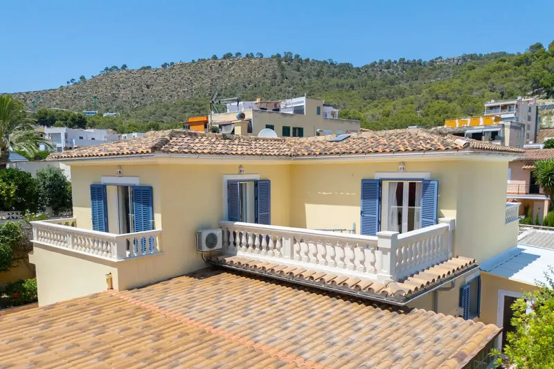 Charming fully renovated house with pool and large garage, located in a central and quiet area of Paguera — photo 2