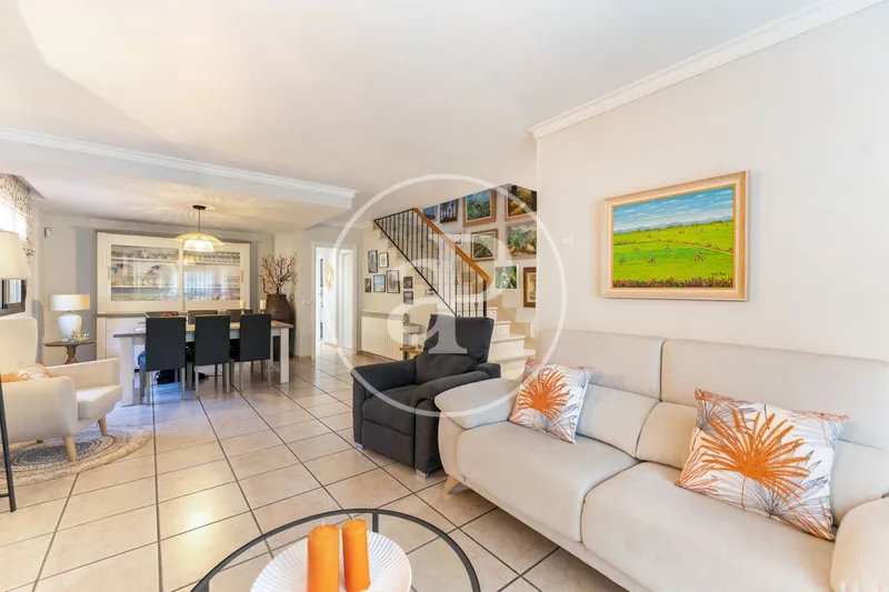 Semi-detached house for sale on Josep Pla Street — photo 8