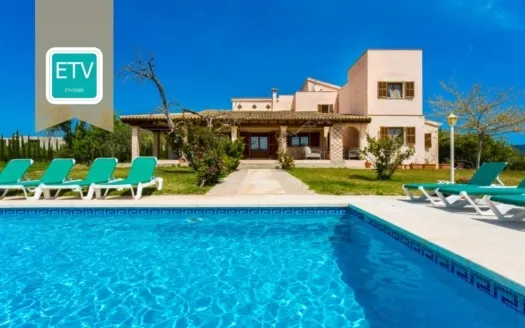 Beautiful finca with vacation rental license in Port Verd / Cala Millor — photo 1