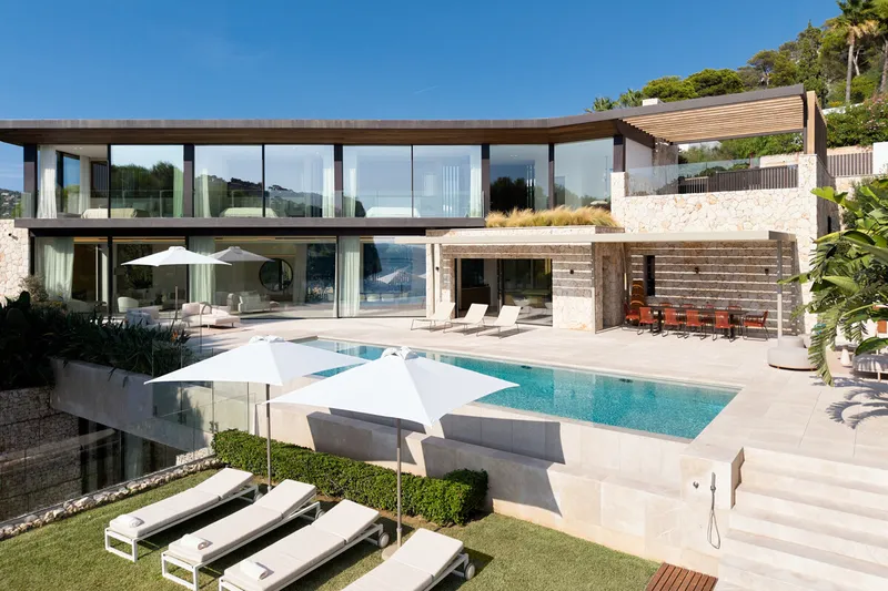 Design chalet on the first line of the sea in Puerto de Andratx - Marcel Remus Real Estate — photo 2