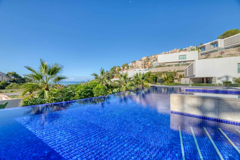 Villa in Port Andratx - Private terrace with pool — photo 3