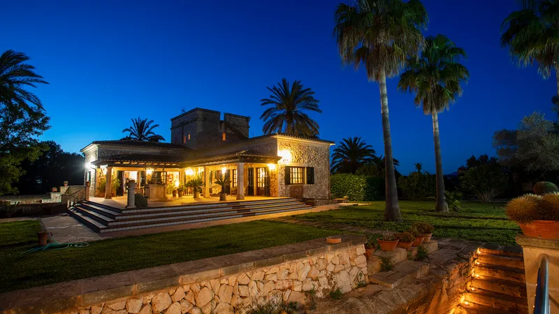 Mediterranean finca near Ses Salines with a large pool and lots of charm — photo 10