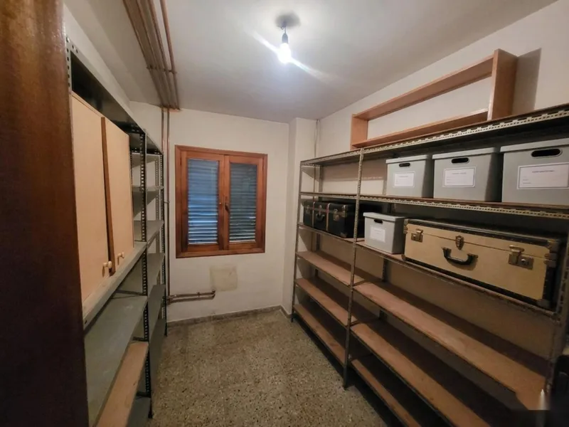 Spacious flat with lift and parking in central Palma — photo 12