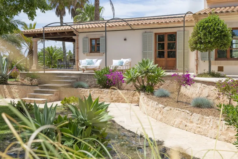 Spectacular newly renovated Finca located on a quiet plot near C`as Concos — photo 10