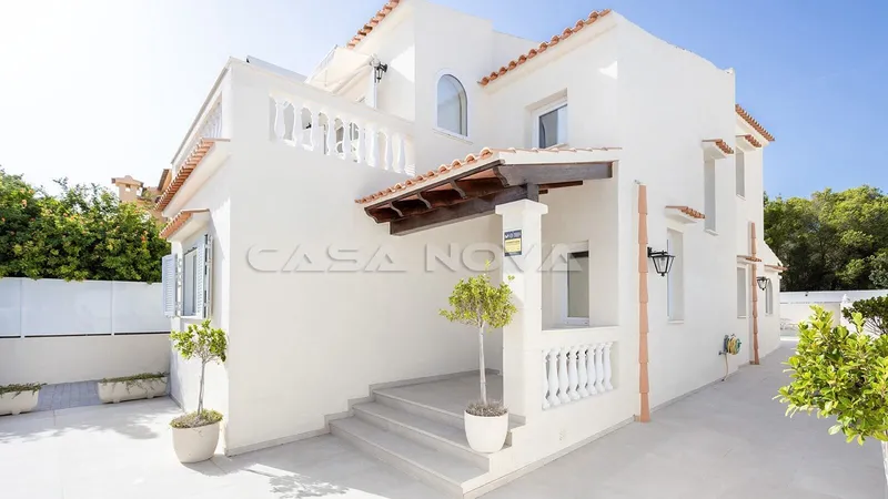 Villa for sale in Son Ferrer, Calvià, Mallorca — photo 2