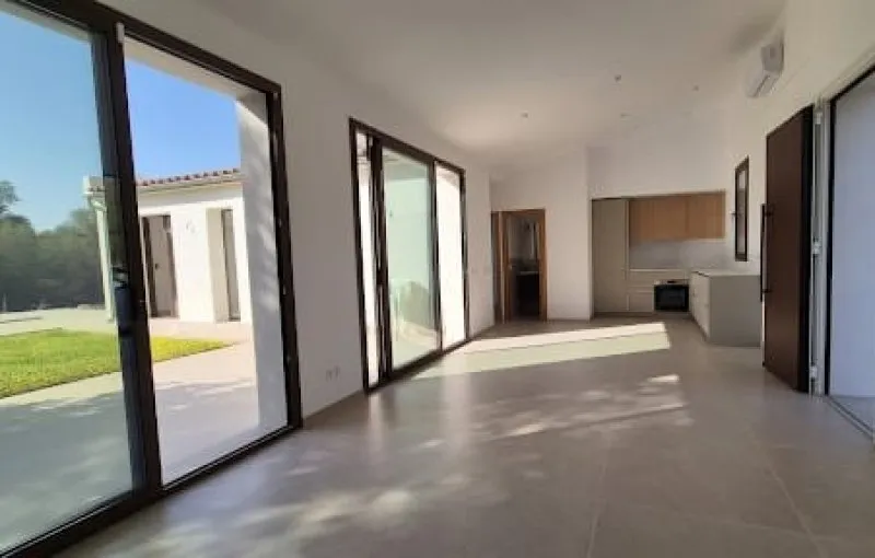 Modern Bauhaus-style country house in Sant Llorenç, long-term rental — photo 9