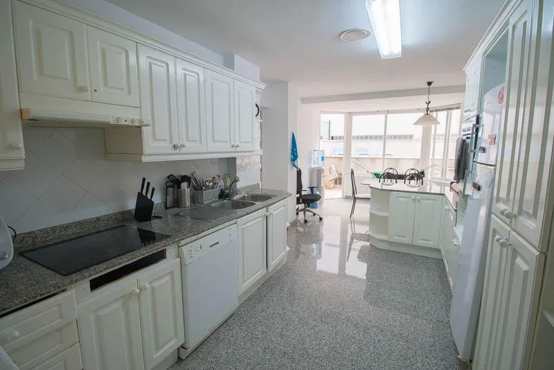 Apartment on the Seafront Promenade — photo 9