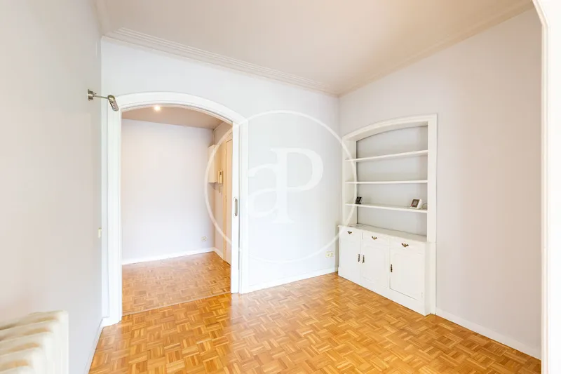 Apartment for rent in General Mitre — photo 9