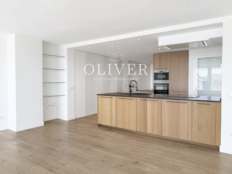 Apartment with sea views on Paseo Marítimo — photo 5