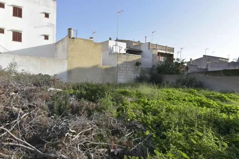 Sale of urban plots in S'Illot — photo 4