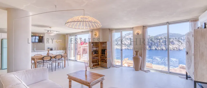 Renovated flat in 1st sea line in Puerto de Andratx — photo 4