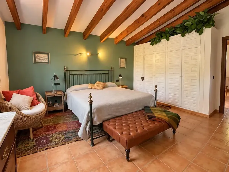 Available for seasonal rental from 1 November to 30 April. — photo 11