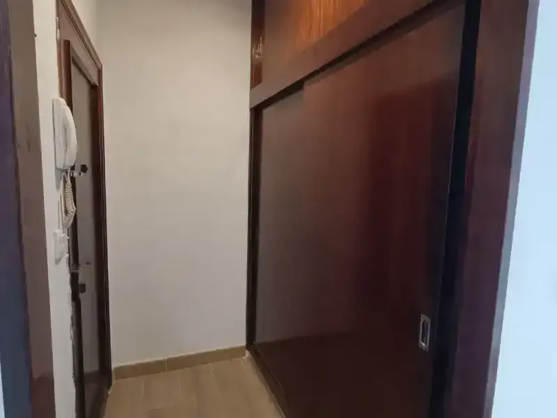 Solo contactar por Whatsapp al telf del anunciante. Ático tercero sin ascensor reformado en calle Luis Marti de Palma en edificio muy lumino — photo 11