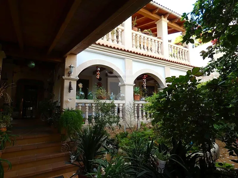 Beautiful single-family home in Son Espanyolet with 2 floors, garage, basement and solarium terrace — photo 8