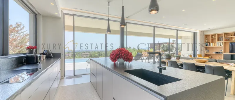 Contemporary villa in Sa Cabaneta with panoramic sea and mountain views — photo 4