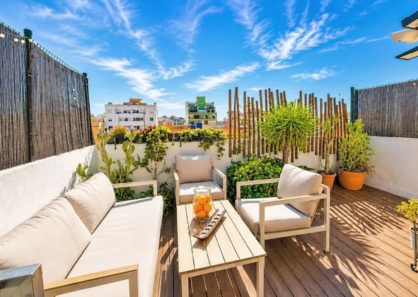Duplex in Calle de l'Arxiduc Lluís Salvador, L'Olivera - Amanecer, Palma de Mallorca — photo 3