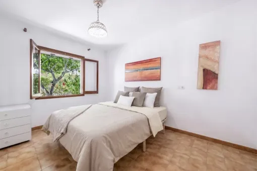Manacor, beautiful ground-floor apartment in Cala Mandia with a garden — photo 10