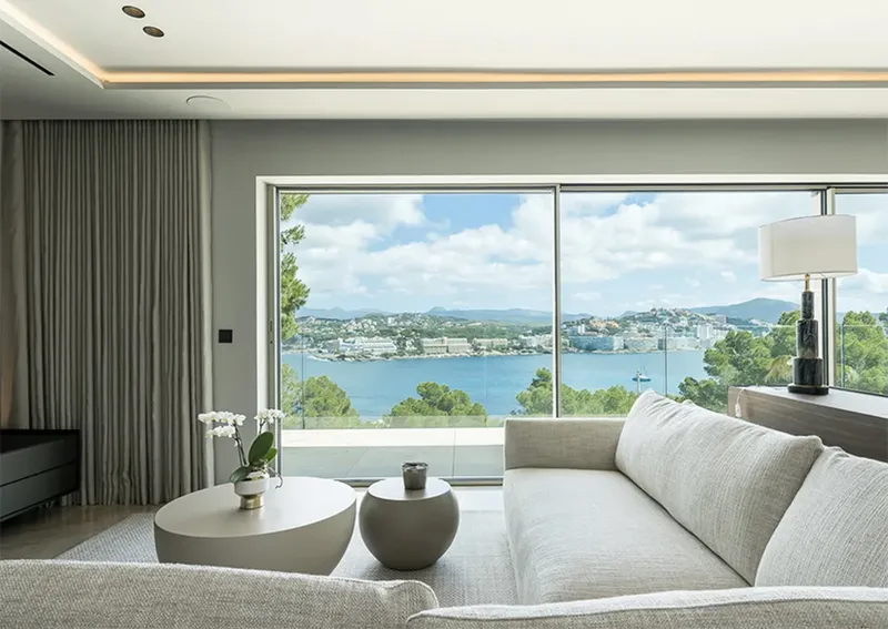 Luxury villa with fantastic panoramic sea views in Santa Ponsa — photo 5