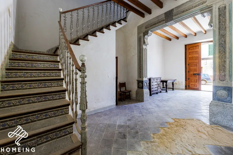3-storey village house with patio in the centre of Algaida — photo 1