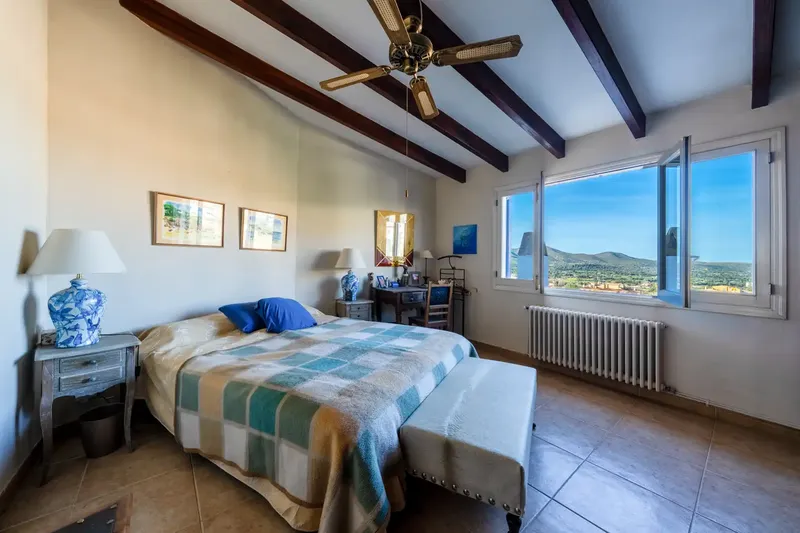 Charming village house in classic Mallorcan style located in the center of Capdepera, offering approx. 180 m² of living space — photo 12