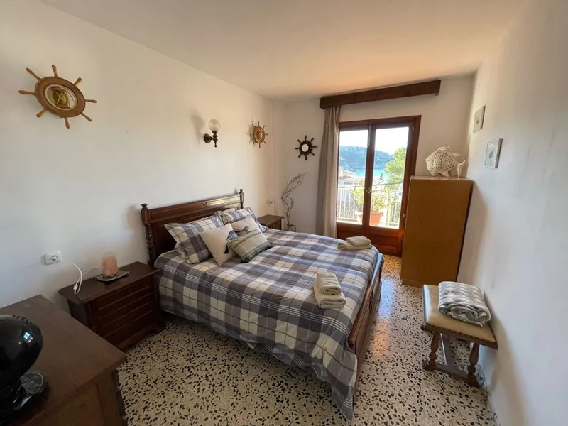 Five-Bedroom Apartment with Sea Views in Tranquil and Convenient Location in Sant Elm — photo 8