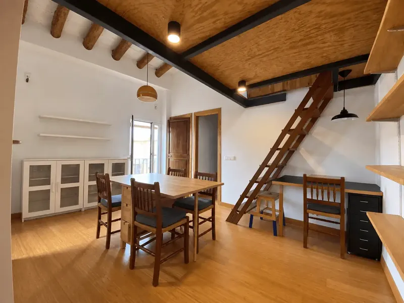 In the heart of Palma's historic old town lies this charming penthouse. The property is located on the third floor of a building — photo 12
