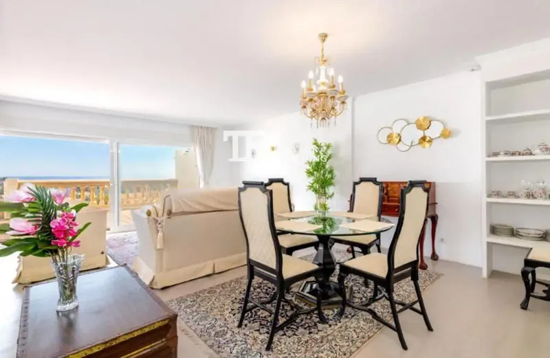 Taylor Building Real Estate presents this fantastic terraced house in Genova offering a quiet and residential atmosphere, a short — photo 3