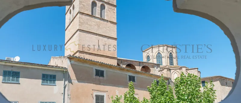 Completely refurbished Sineu town house with pool — photo 1