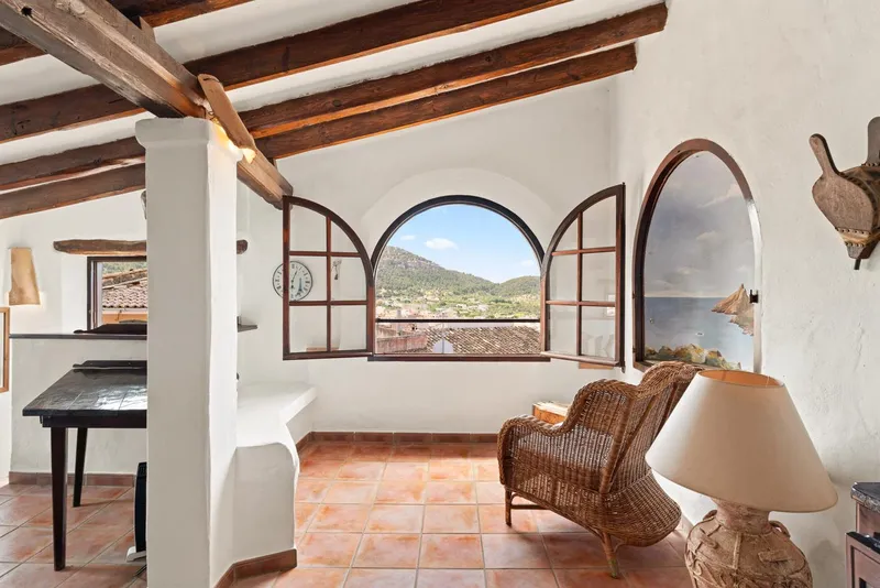 Mallorcan village house with charm and sea views in Andratx — photo 6