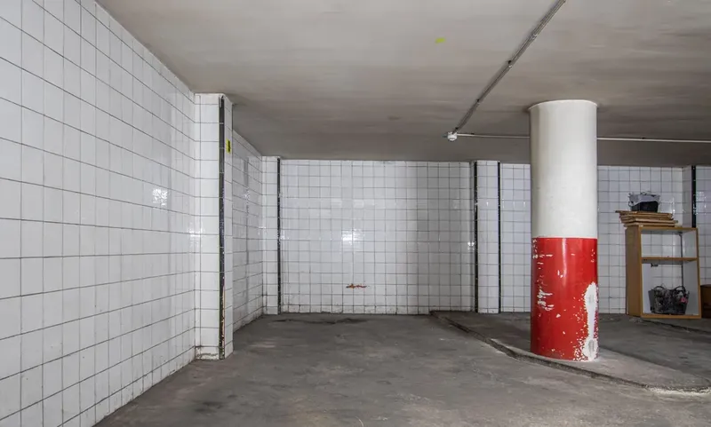 2 contiguous parking spaces in the city center — photo 9
