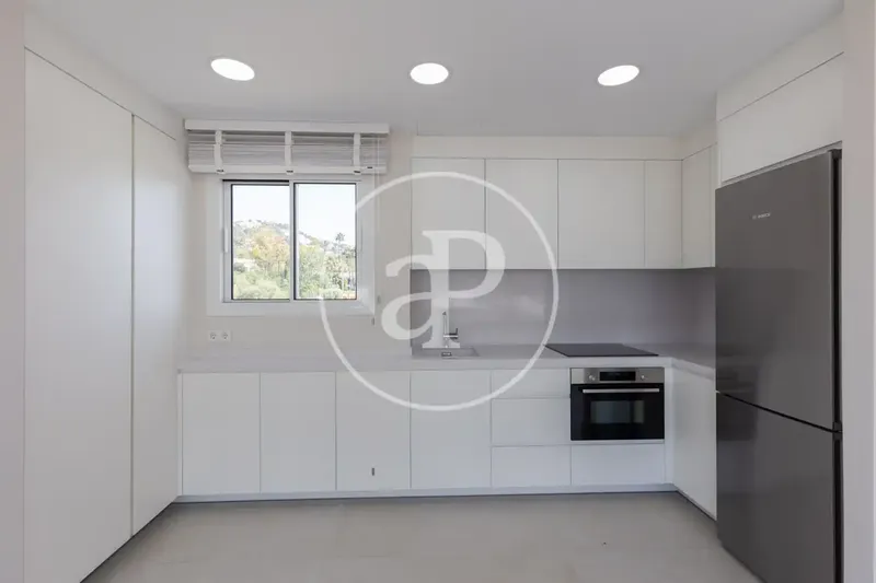 Piso con terraza en venta en Avinguda de Gabriel Roca i Garcías — photo 9